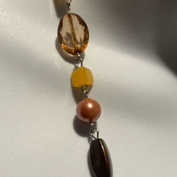 Retro Amber Bead Necklace - Picture 2 of 5
